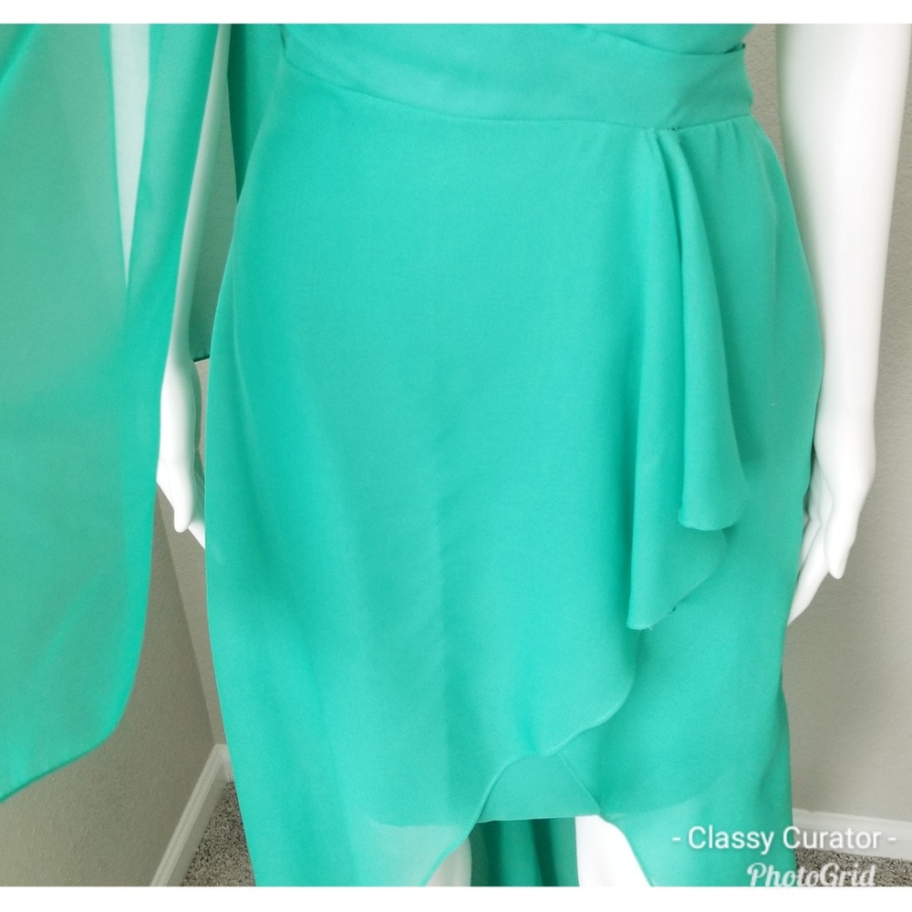 Beautiful asymmetrical layered strapless dress - Picture 4 of 6